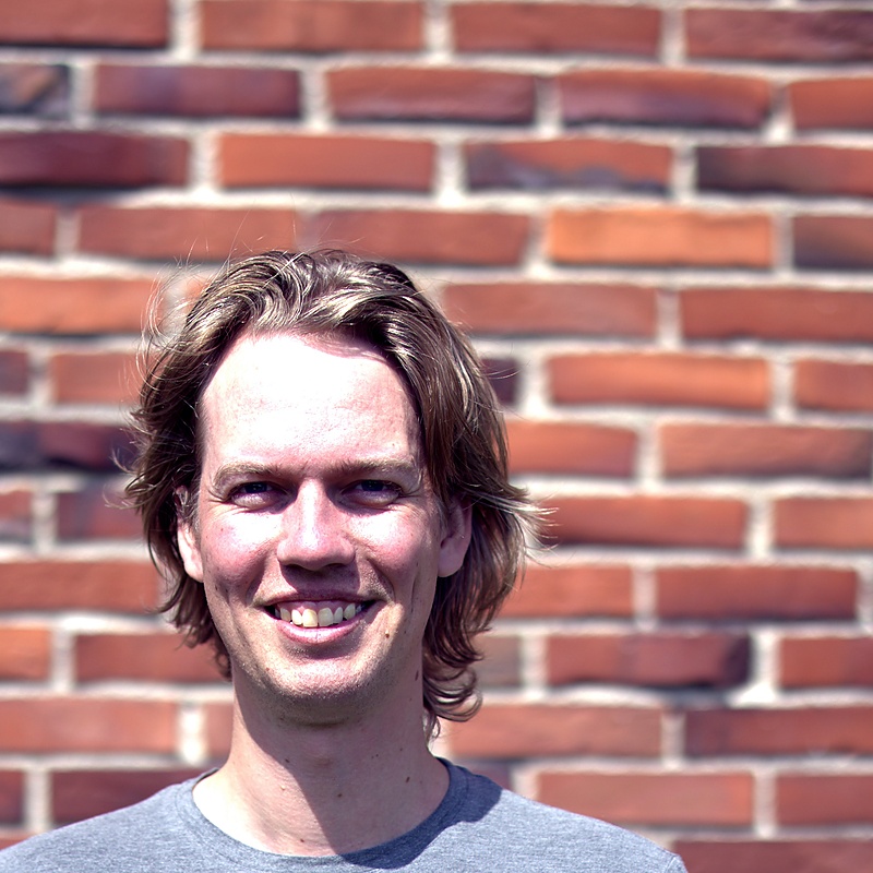 Portræt af Mads Holst Jensen